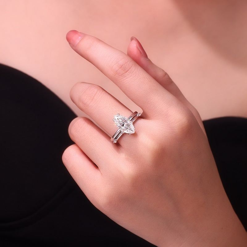 Luxury 5 Carat Round Cut Moissanite Engagement Ring（16）