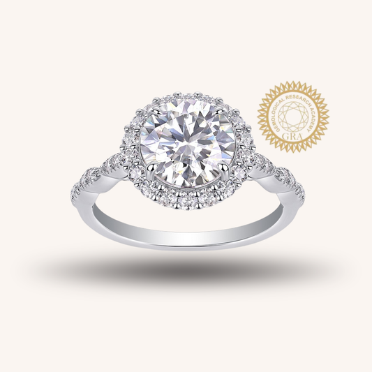 Luxury 5 Carat Round Cut Moissanite Engagement Ring（13）