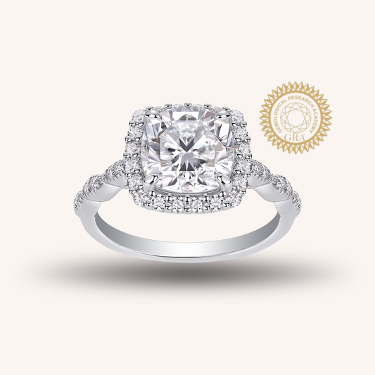 Luxury 5 Carat Round Cut Moissanite Engagement Ring（15）