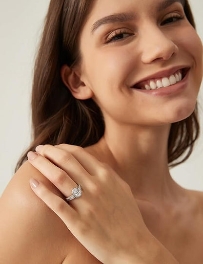 Bague de promesse en argent sterling 925 sertie d'un oxyde de zirconium ovale brillant de 1,5 carat