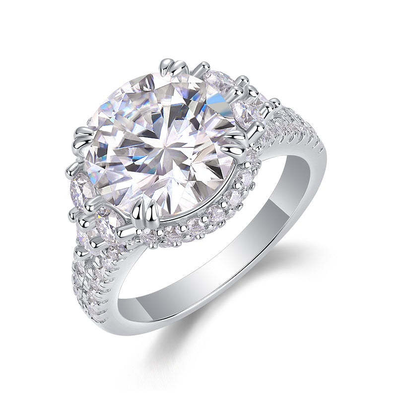 Luxury 5 Carat Round Cut Moissanite Engagement Ring