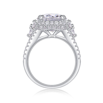 Luxury 5 Carat Round Cut Moissanite Engagement Ring