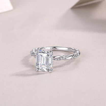 Luxury 5 Carat Round Cut Moissanite Engagement Ring（12）