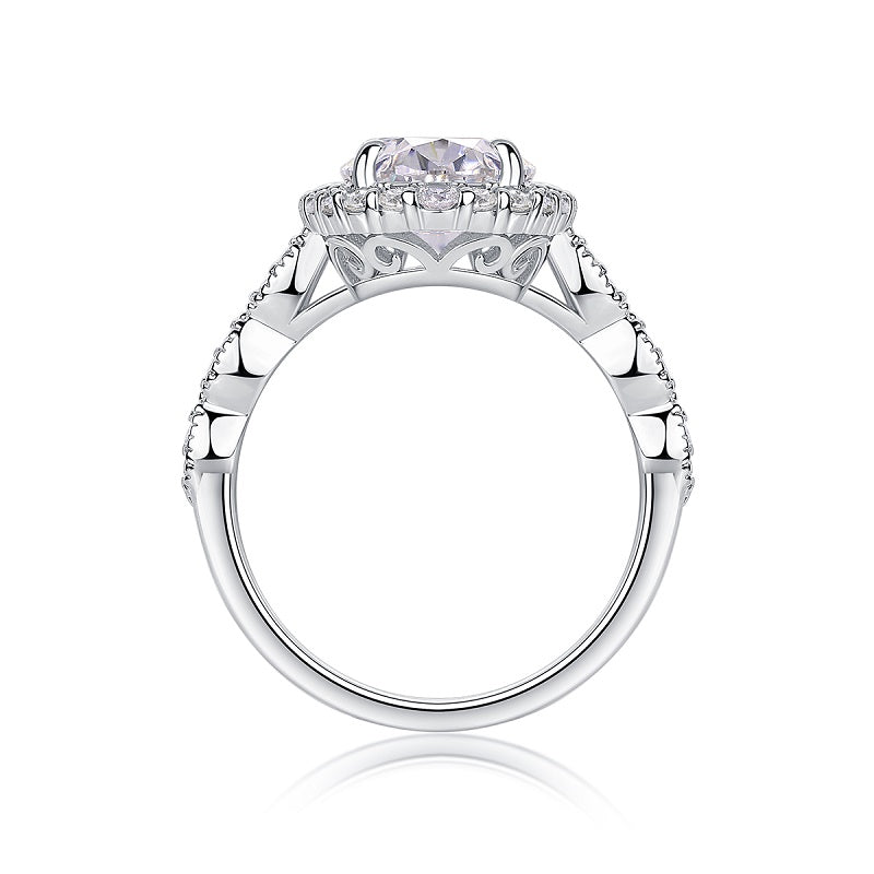 Luxury 5 Carat Round Cut Moissanite Engagement Ring（14）